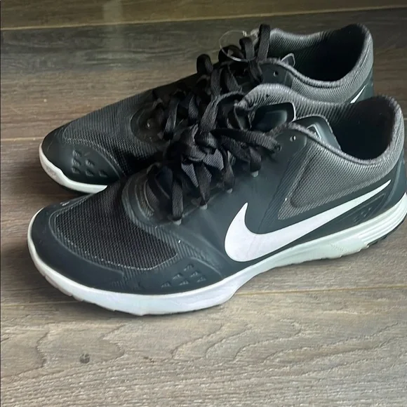 Nike Black and Gray Athletic Sneakers- PREOWNED NIKE Black Gray Training Lace Up Athletic Sneakers Running  main image 2